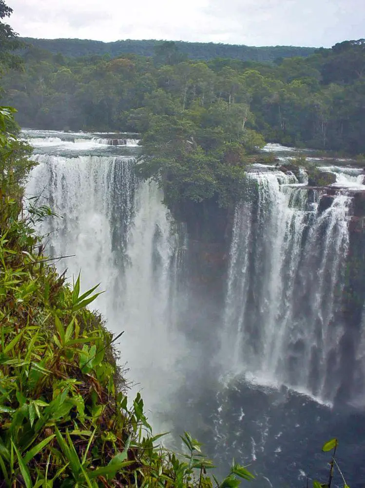 Frederico Ahlfeld Falls, Bolivia