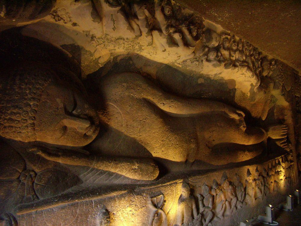 Ajanta Caves, Reclining Buddha in cave No 26