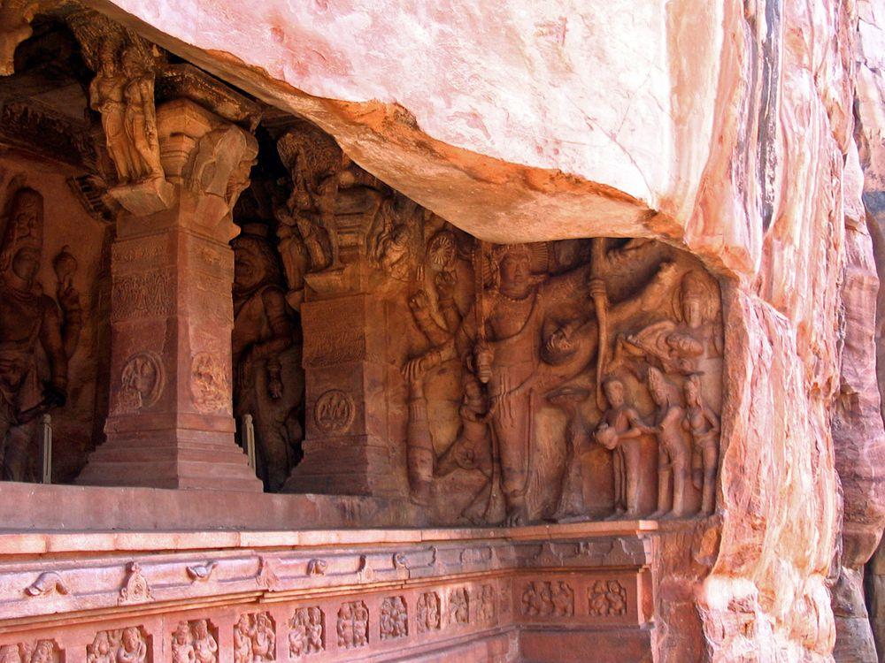 Badami Cave 2, Vishnu as Trivikrama