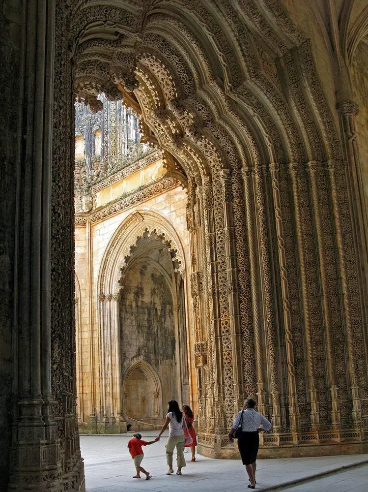 Impressive stone lattice in the Unfinished Chapels, Batalha Monastery