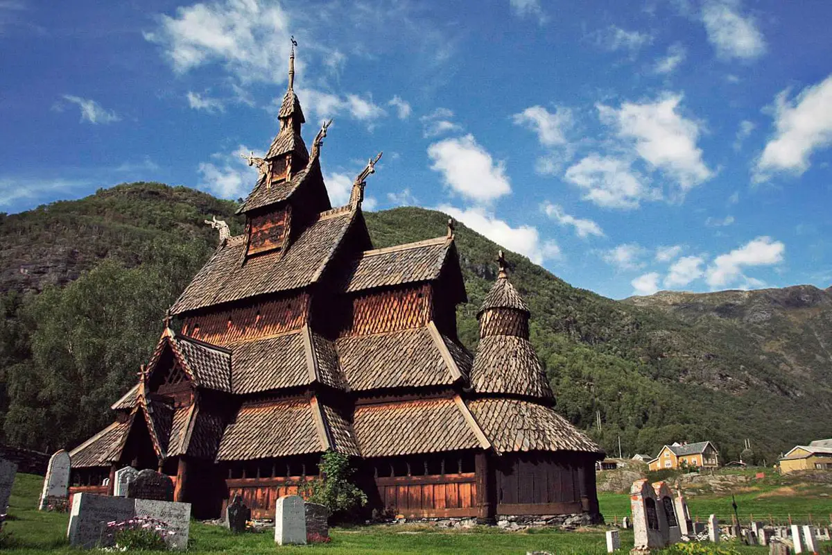 Borgund stave church | Wondermondo