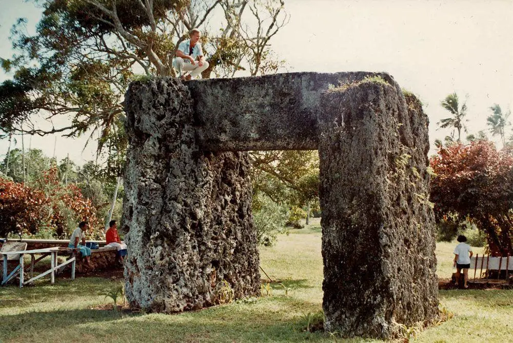 Ha'amonga 'a Maui in 1990, Tonga