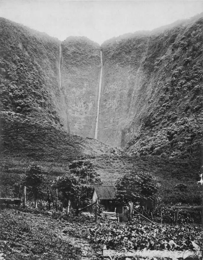 Hiilawe Waterfall, Hawai'i
