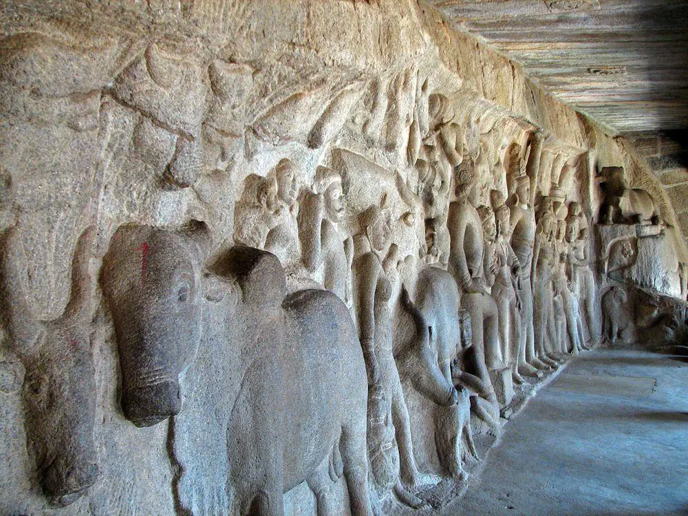 Relief at the rear wall of Krishna Mandapam, India