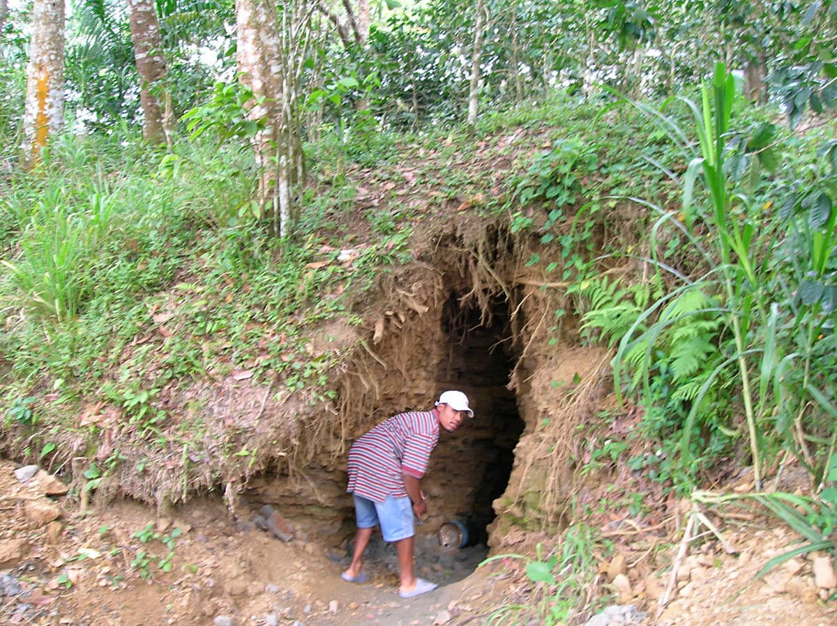 Entrance in amber mine, La Cumbre in Dominican Republic