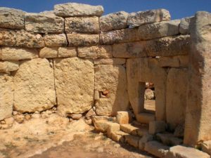 Mnajdra, lower temple. Such structures were created long before Stonehenge and Egyptian pyramids