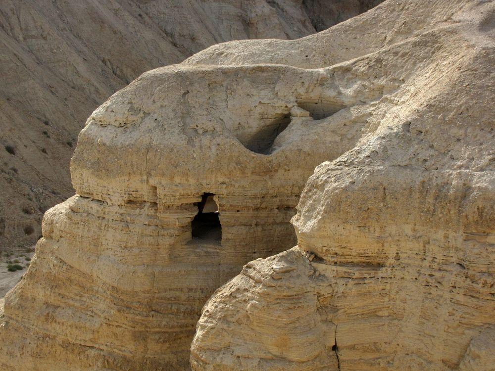 Qumran Cave No 4., Palestine