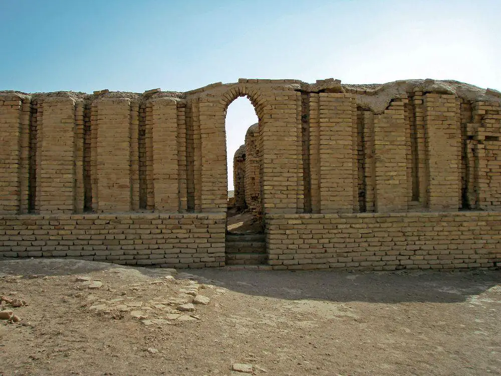 Possible world's oldest existing arch in Ur, Iraq