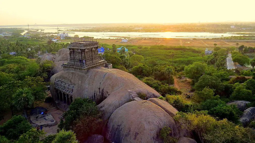 Olakkannesvara Temple (above) and Mahishasura Mardini Temple (below)