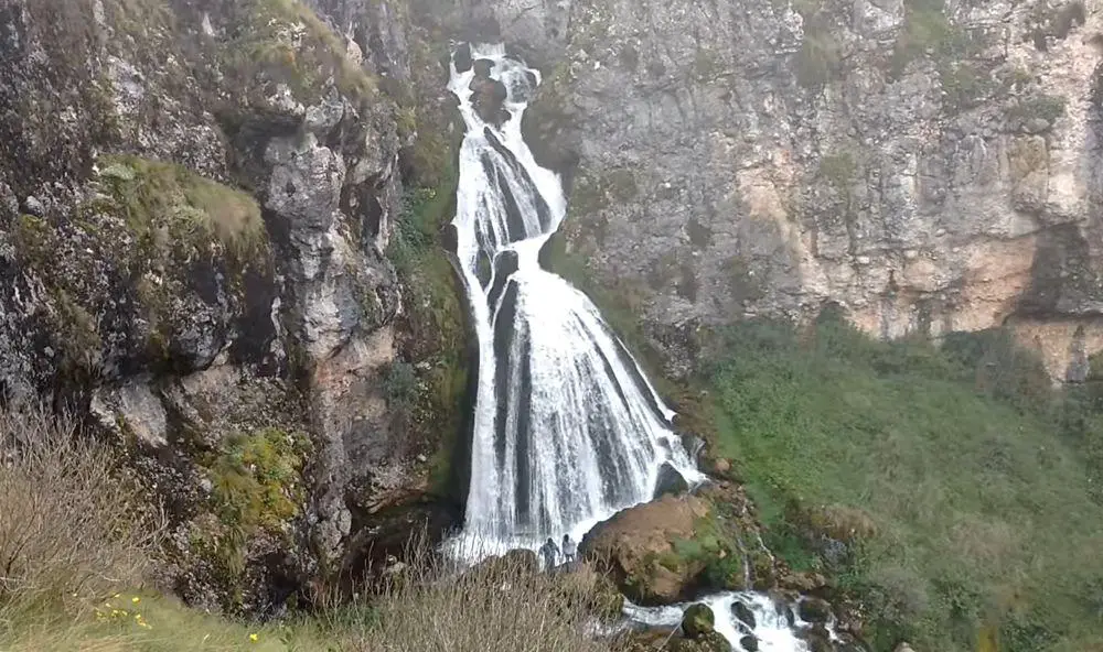 El Velo de la Novia Falls or "Lady in White" Falls