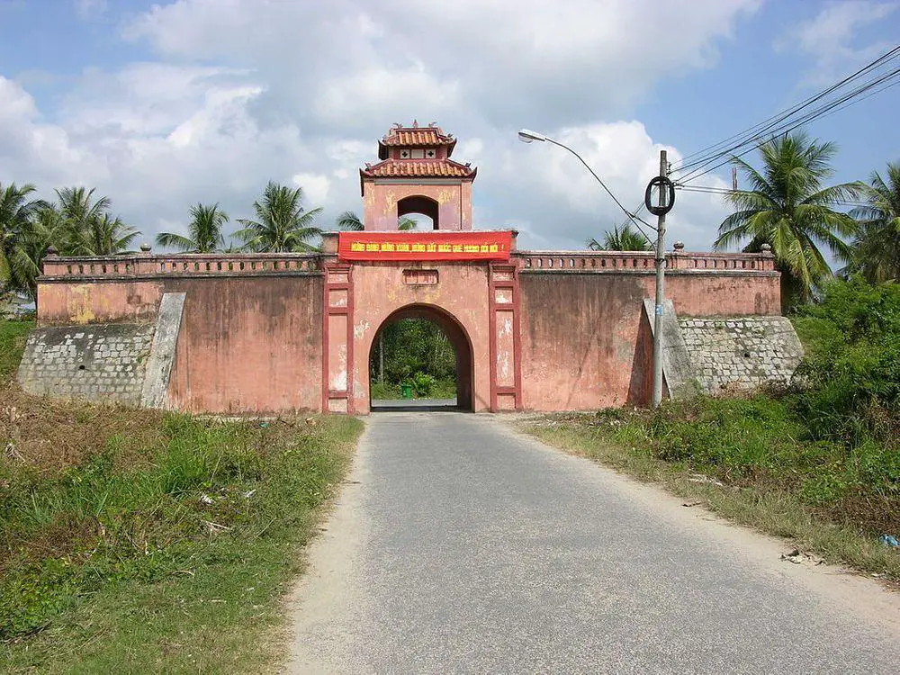 Diên Khánh Citadel, front gate