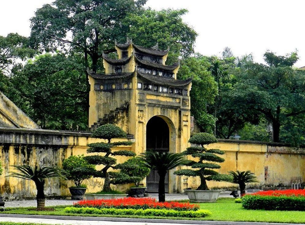 Hanoi Citadel, side gate