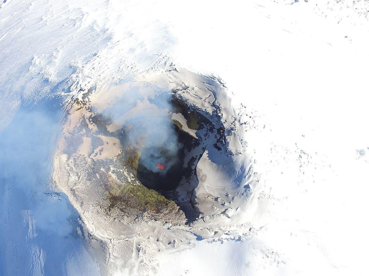 Lava lake of Villarica volcano