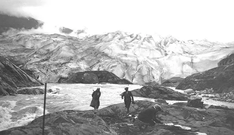 Mendenhall Glacier around 1912