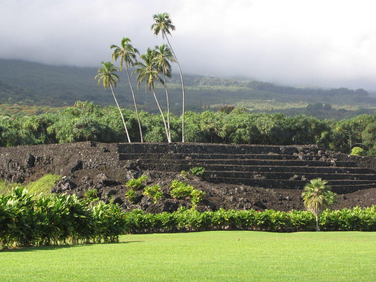 Hale O Pi'ilani Heiau