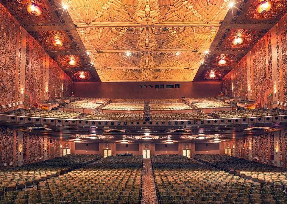 Paramount Theatre in Oakland, interior