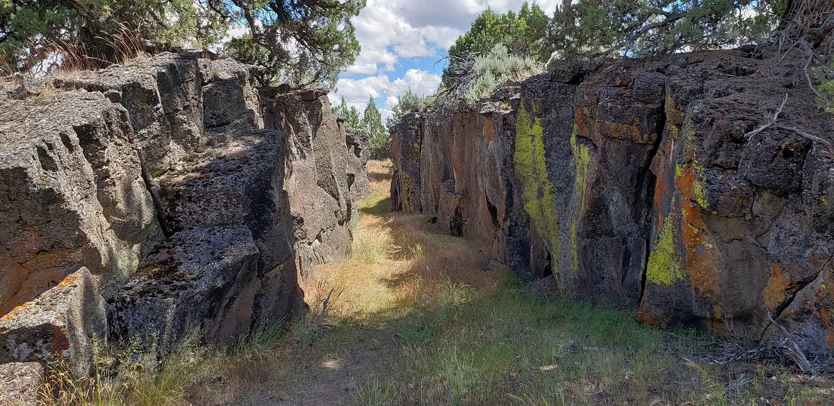 Crack in the Ground, Oregon