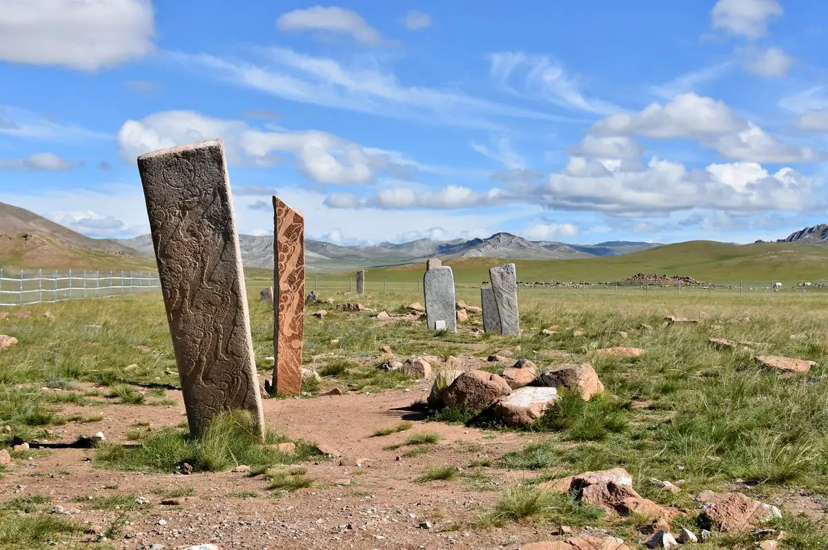 Deer stones, Uushigiin Uveer