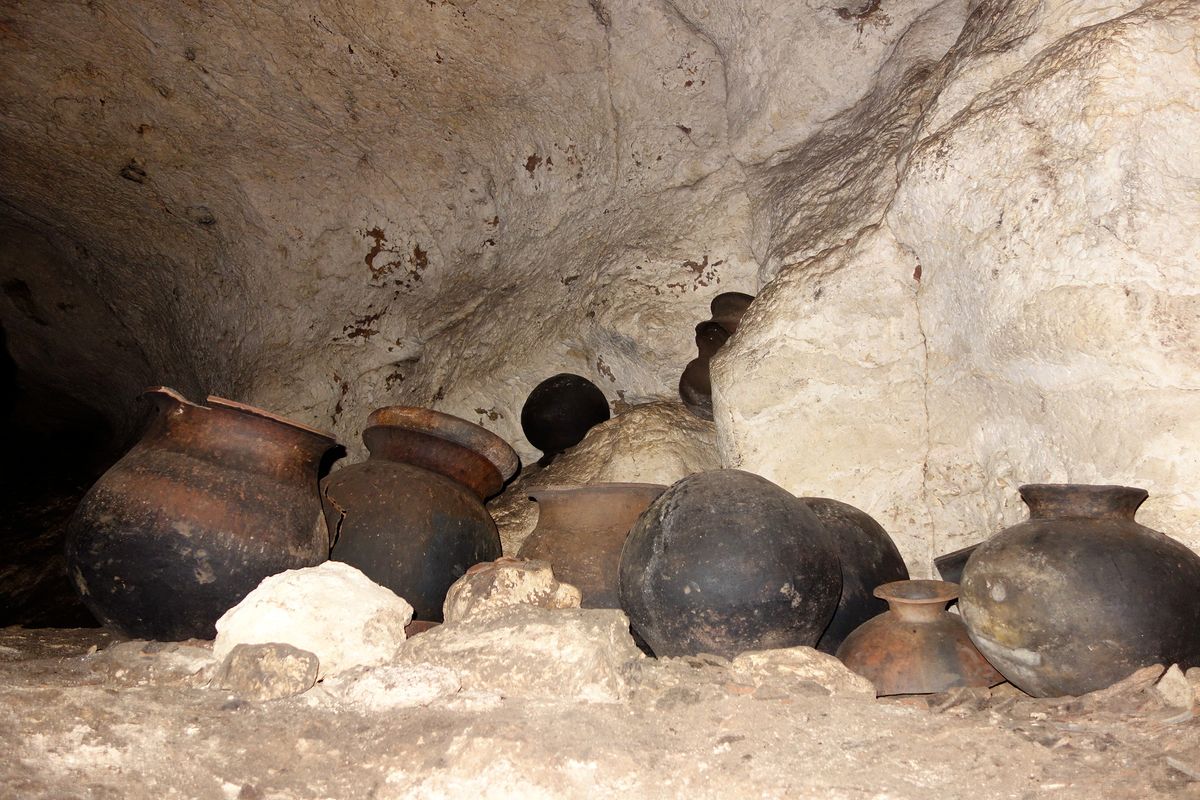Mayan burial pots in Chechem Ha Cave
