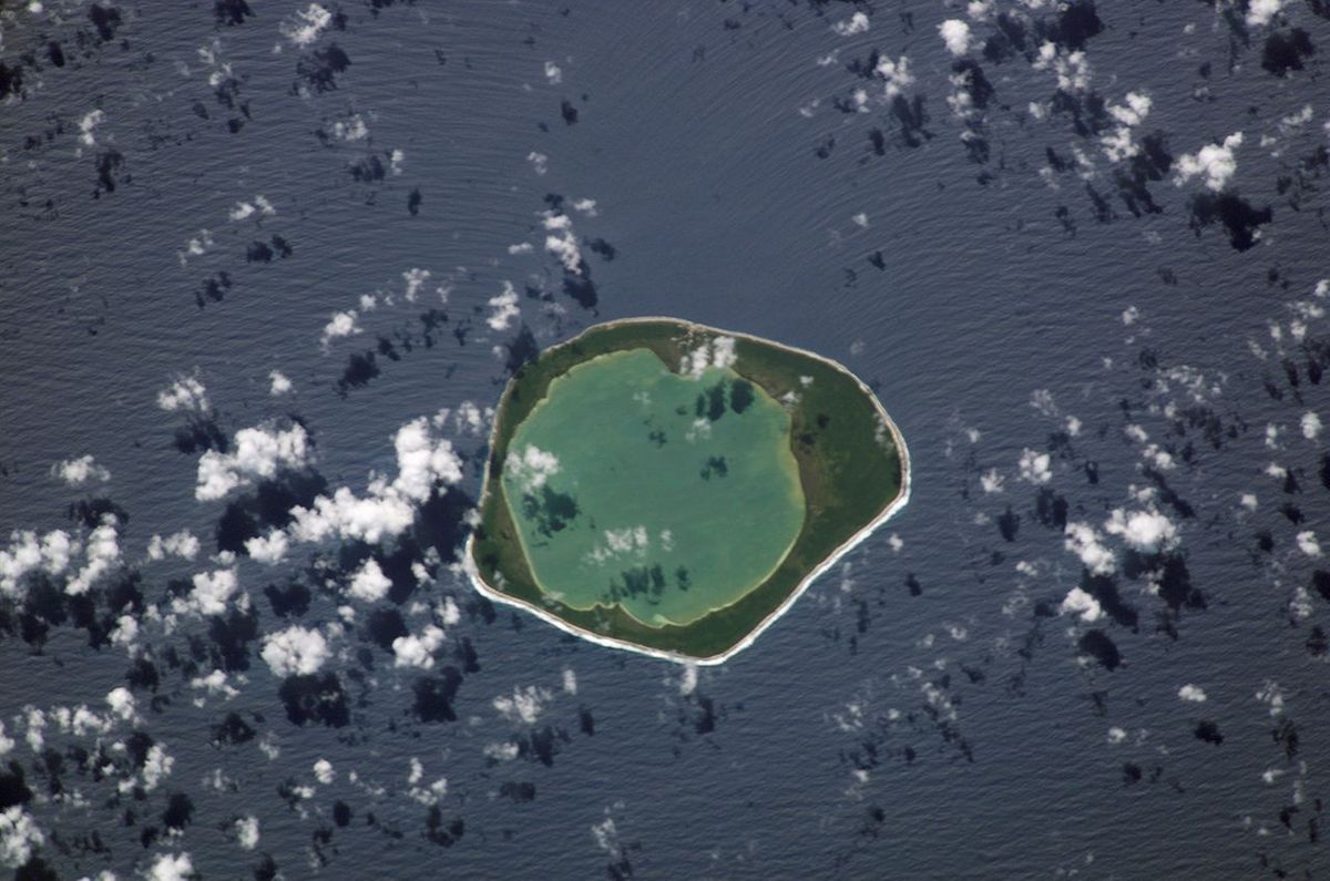 Niau from the space