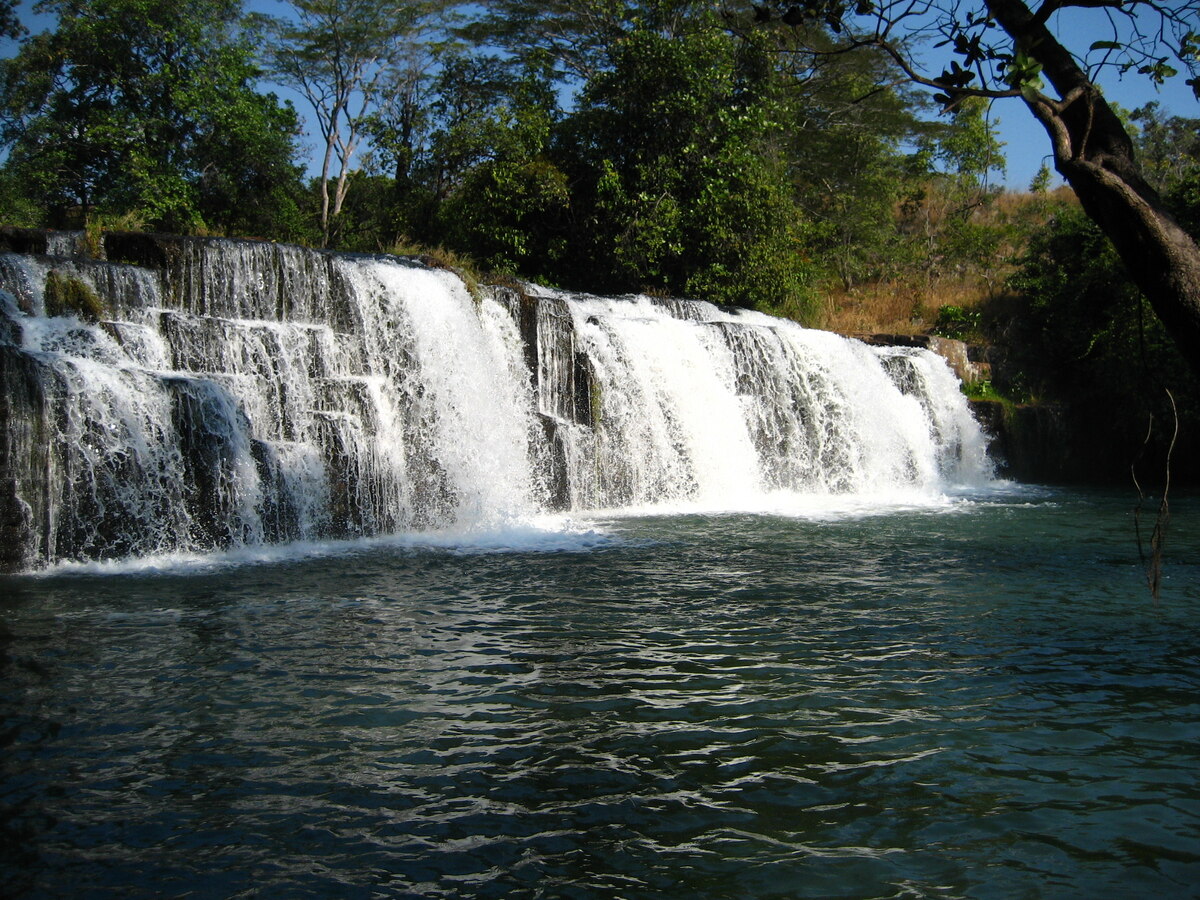 The lower cascade of Mumbuluma Falls
