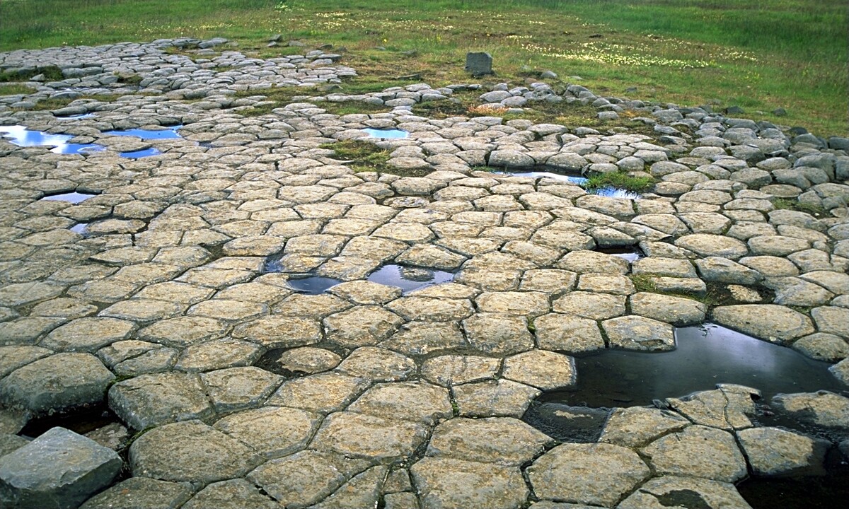 Kirkjugólf
