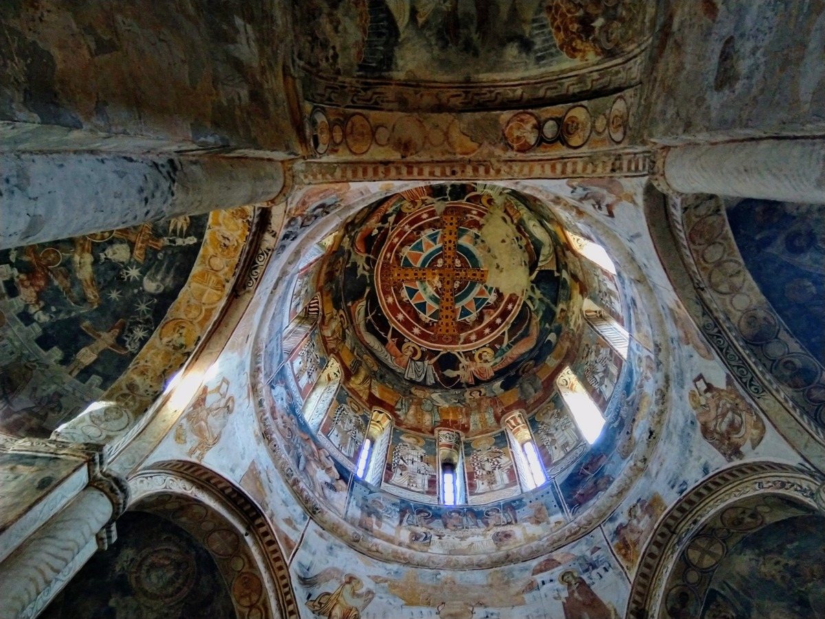 Frescoes in Nikortsminda Cathedral
