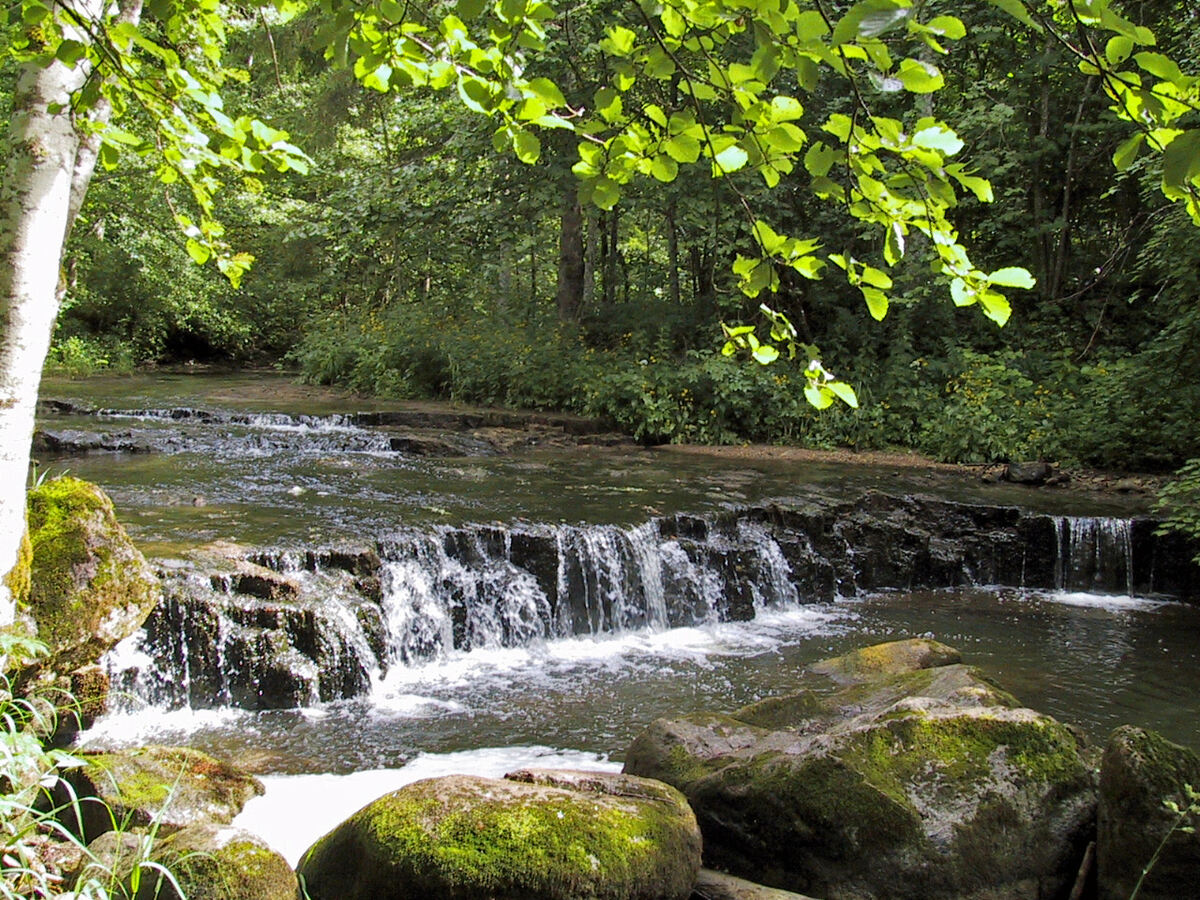 Sudmali Waterfall in June 2002